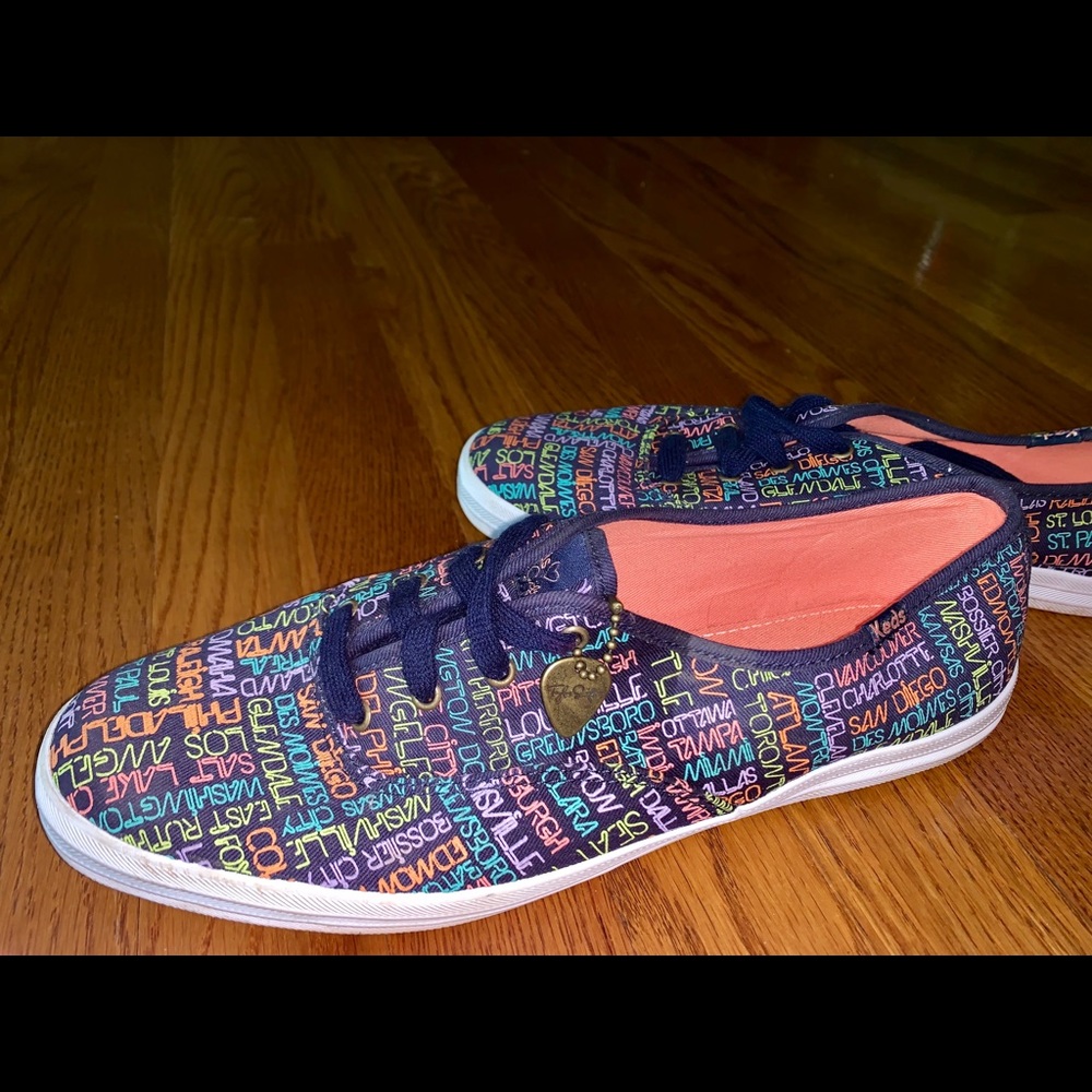 Taylor Swift (1989 tour) Keds